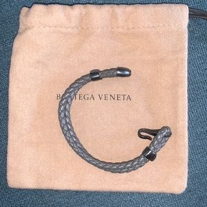 Bottega veneta gray leather excellent condition size small bracelet 925 silver